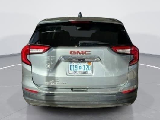 Used 2023 GMC Terrain SLE w/ LPO, Floor Liner Package image 3