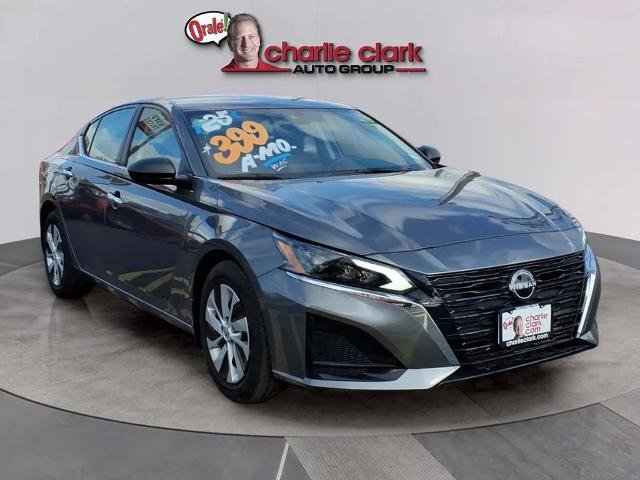 Certified 2025 Nissan Altima 2.5 S FWD image 8
