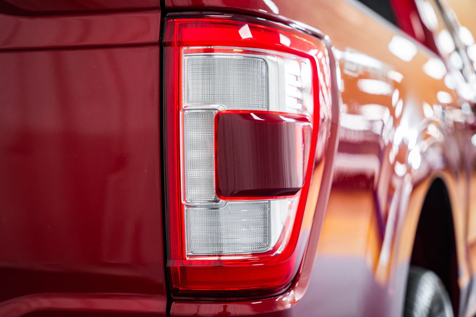 Certified 2021 Ford F150 Lariat w/ Equipment Group 502A High image 21