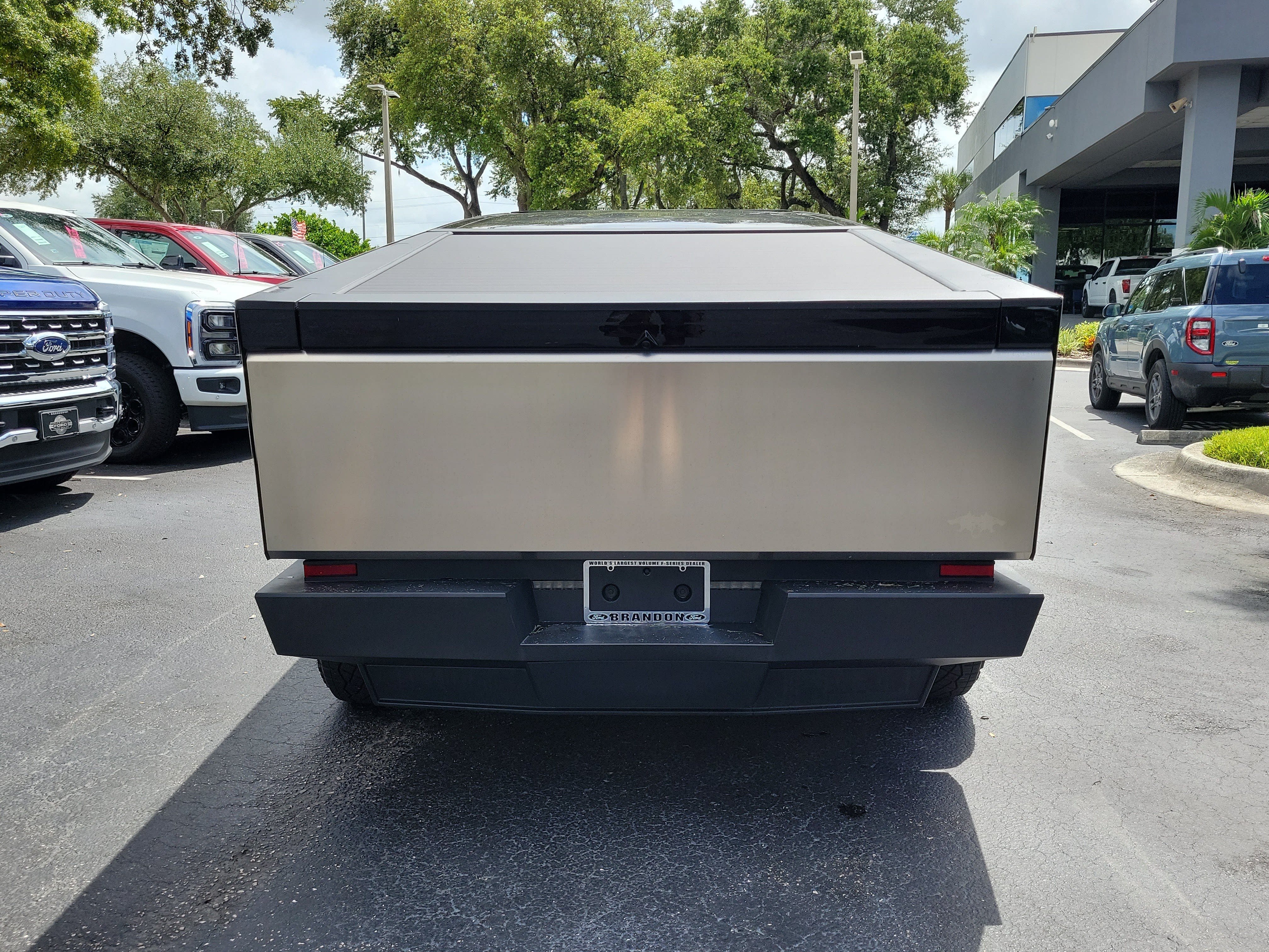 Used 2024 Tesla Cybertruck Cyberbeast AWD/4WD image 6