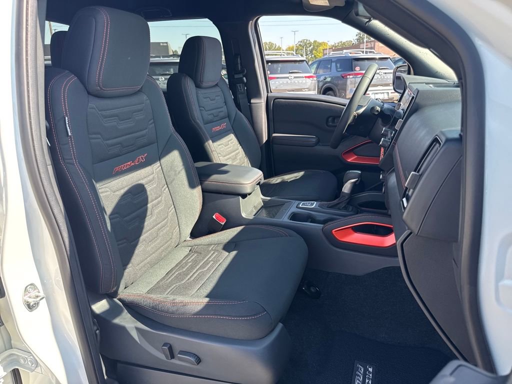 New 2026 Nissan Frontier PRO-4X w/ Pro-4x Convenience Package image 9