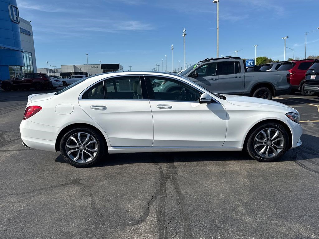 Used 2016 Mercedes-Benz C 300 4MATIC Sedan image 12