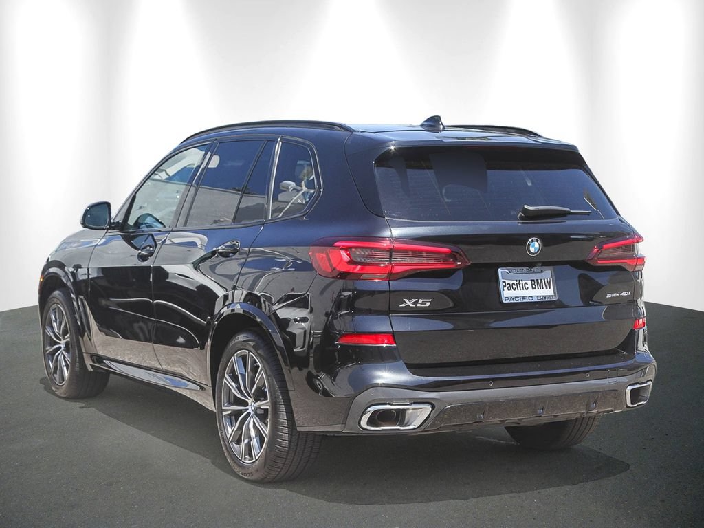 Used 2023 BMW X5 sDrive40i w/ M Sport Package RWD image 4
