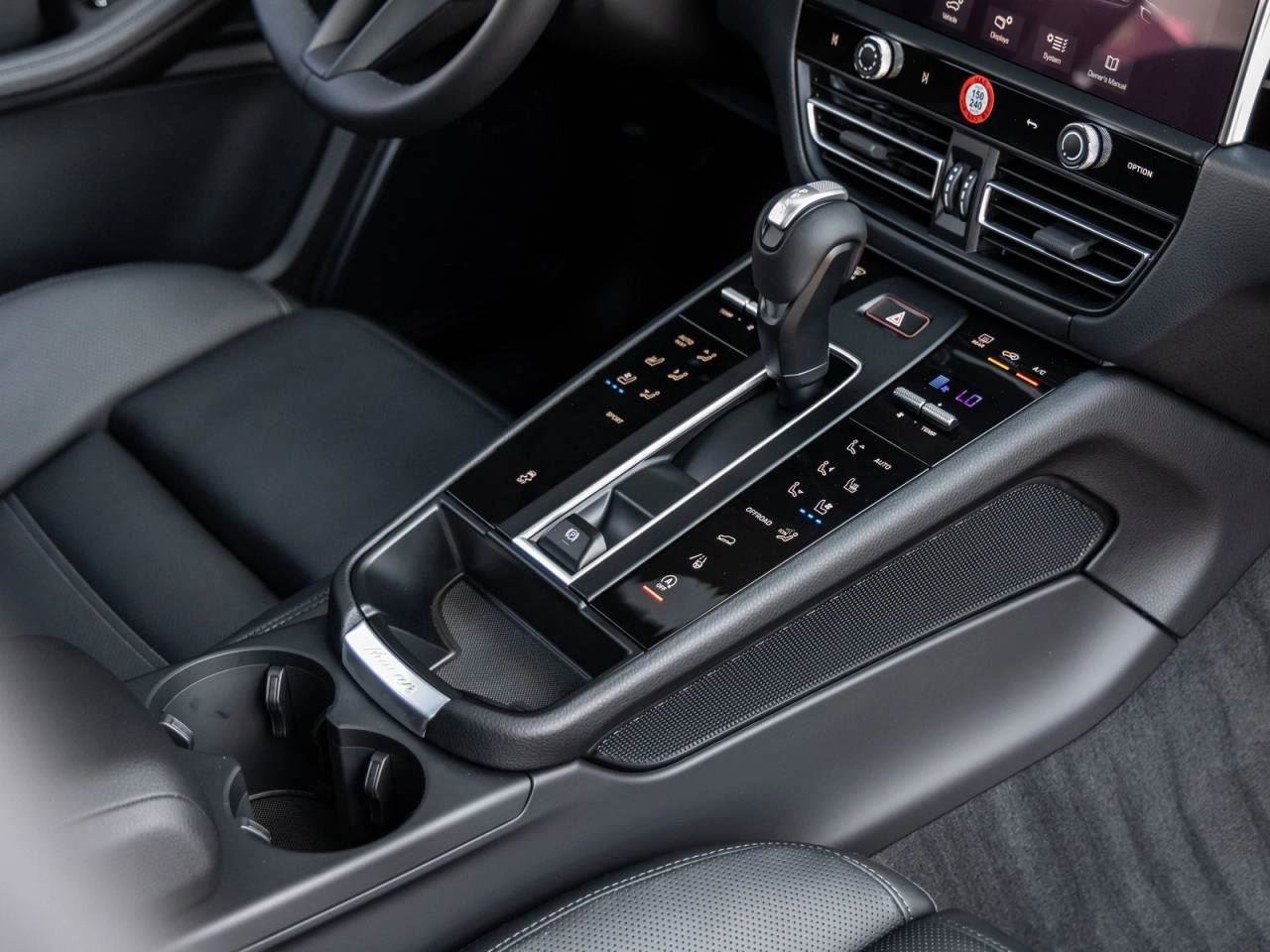 New 2026 Porsche Macan image 83