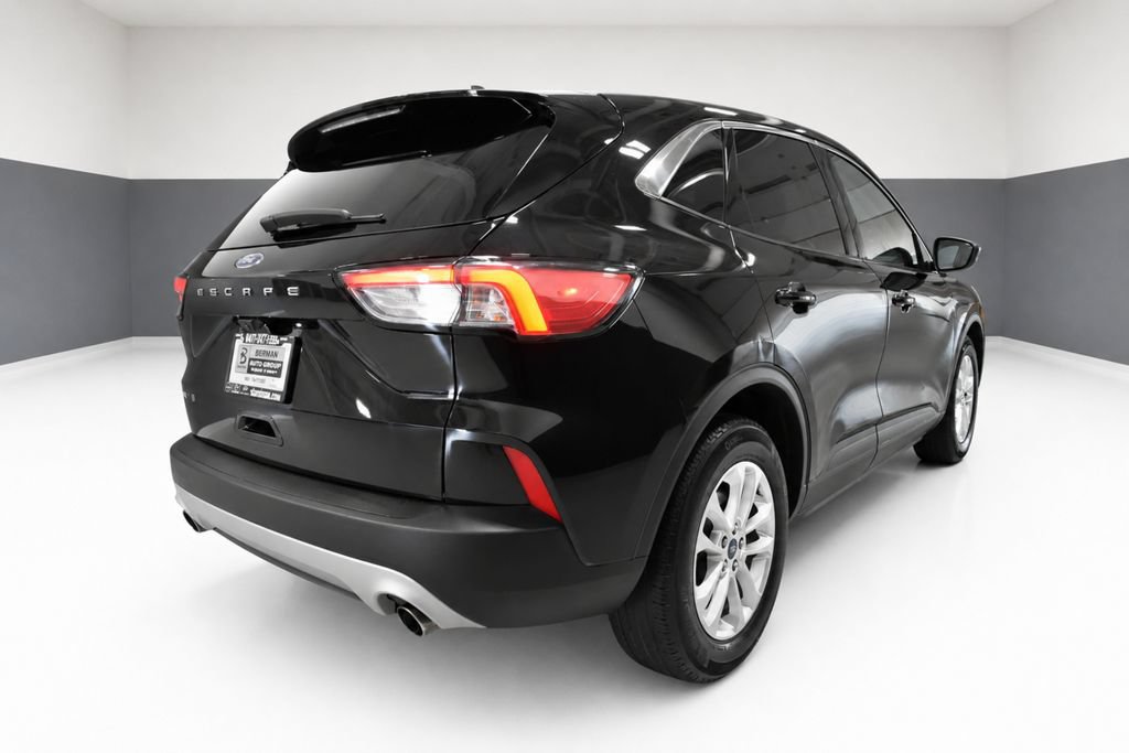 Used 2022 Ford Escape SE w/ Convenience Package FWD image 8