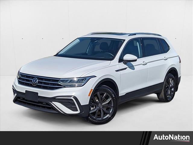 Used 2022 Volkswagen Tiguan SE w/ Panoramic Sunroof Package