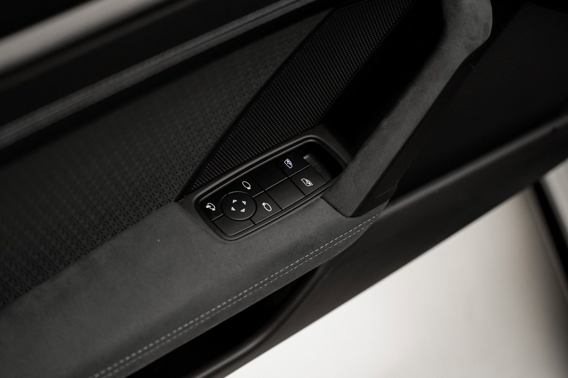 Used 2025 Porsche 911 Targa 4 GTS w/ Premium Package image 61