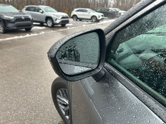 Used 2026 Nissan Rogue SV image 7