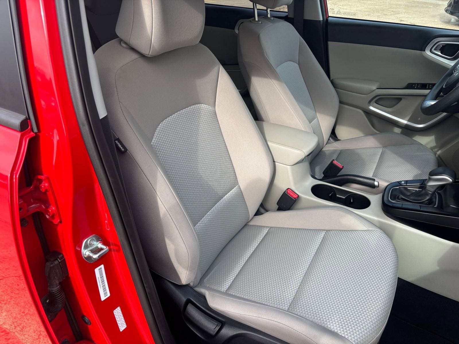 Used 2025 Kia Soul LX w/ LX Technology Package image 34