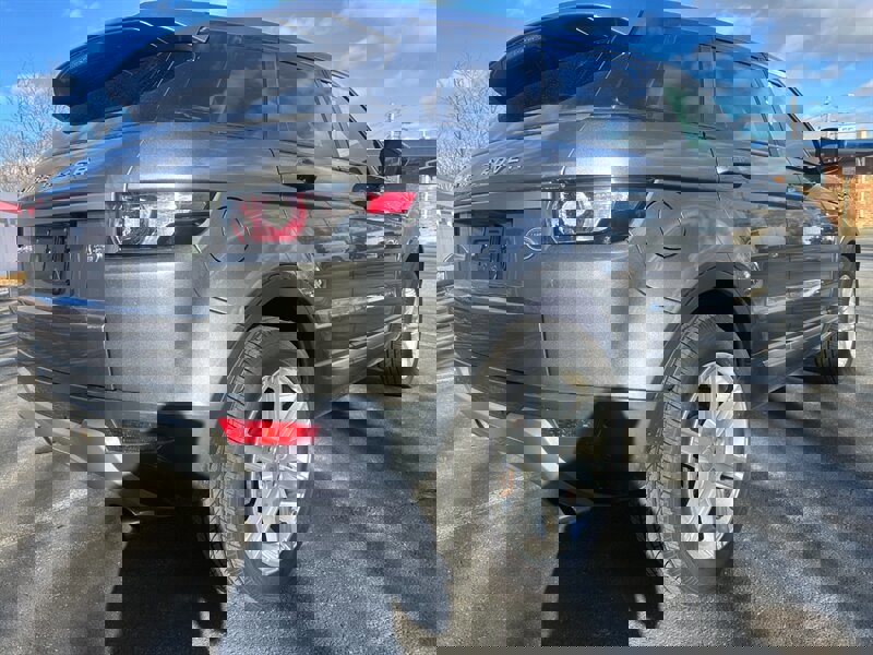 Used 2015 Land Rover Range Rover Evoque Pure Plus image 3