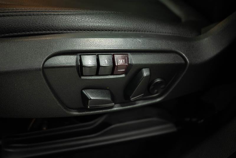 Used 2017 BMW X1 xDrive28i image 12