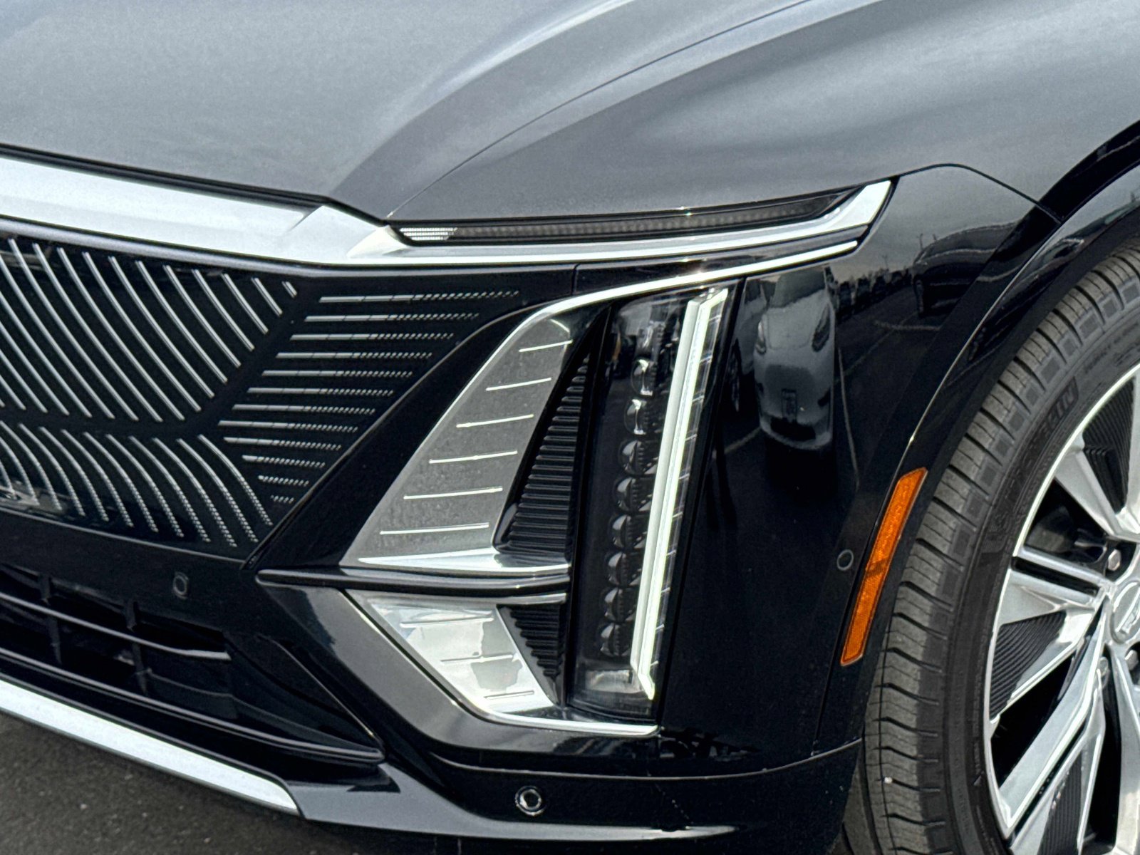 Certified 2024 Cadillac Lyriq Luxury w/ LPO, Floor Liner Package image 29