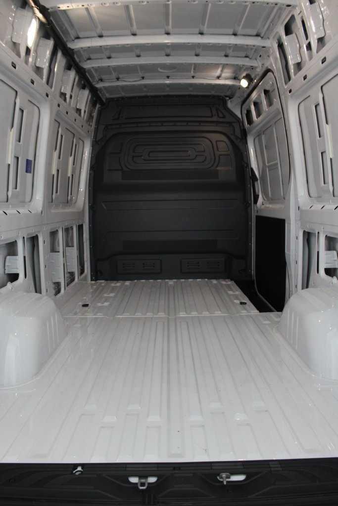New 2025 Mercedes-Benz Sprinter 2500 image 12