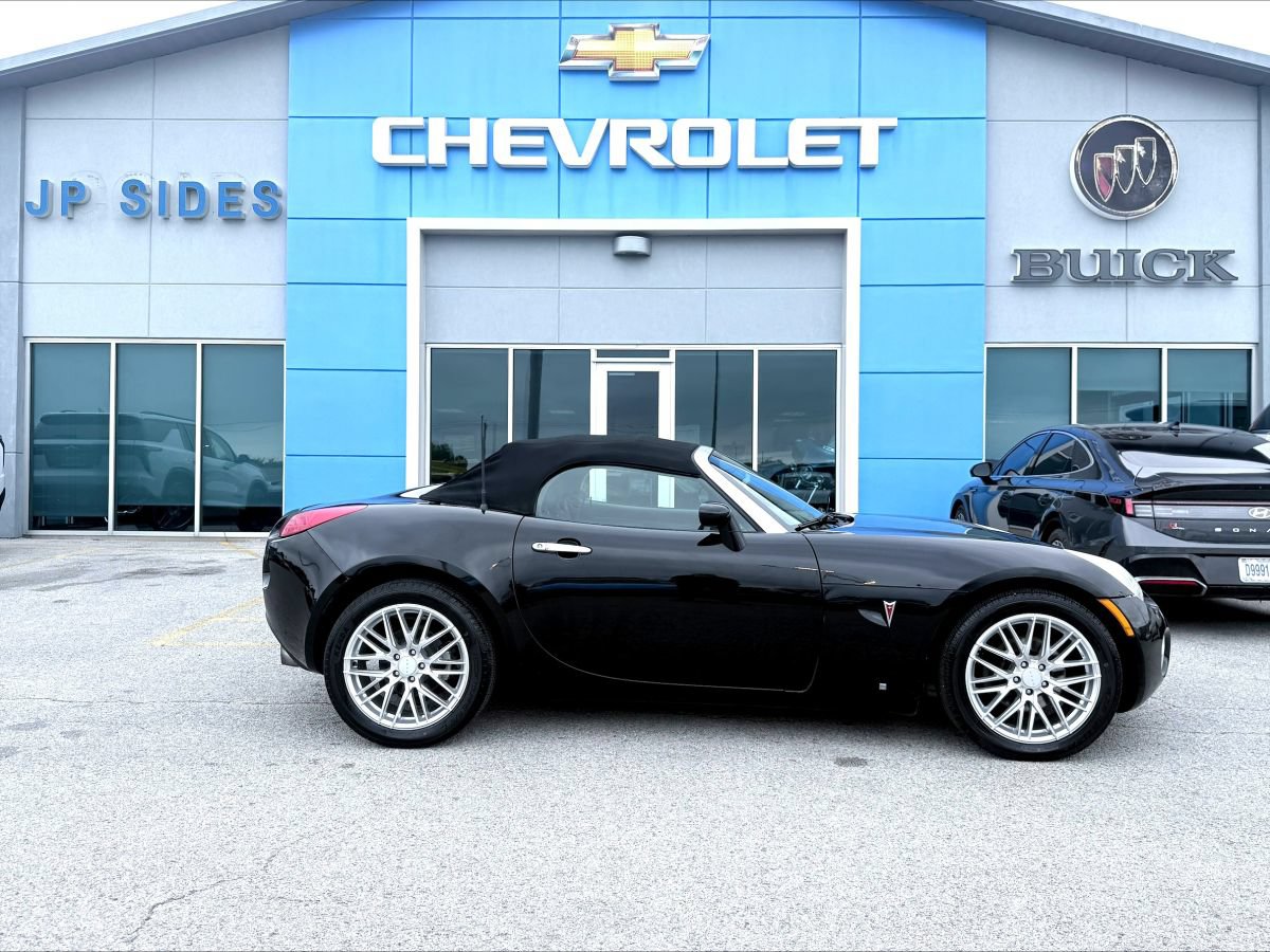 Used 2006 Pontiac Solstice Convertible w/ Power Package RWD image 8