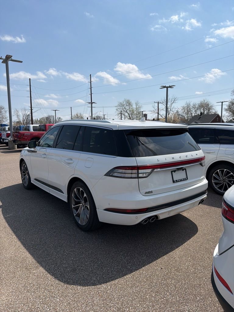 Used 2023 Lincoln Aviator Grand Touring w/ Equipment Group 301A image 6