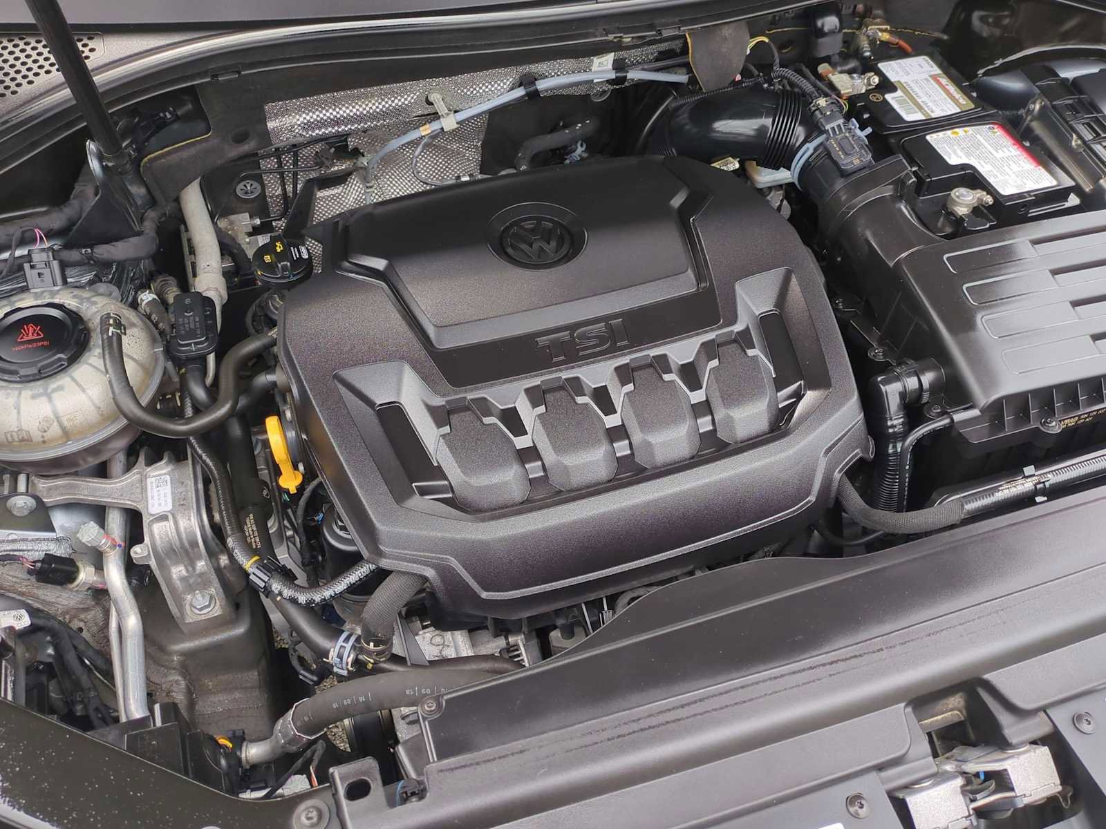 Used 2019 Volkswagen Tiguan SEL Premium AWD/4WD image 31