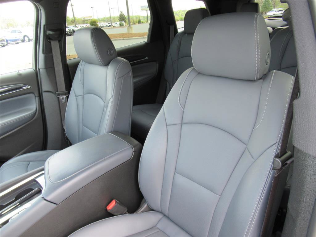 Used 2023 Buick Enclave Essence w/ Experience Buick Package image 18