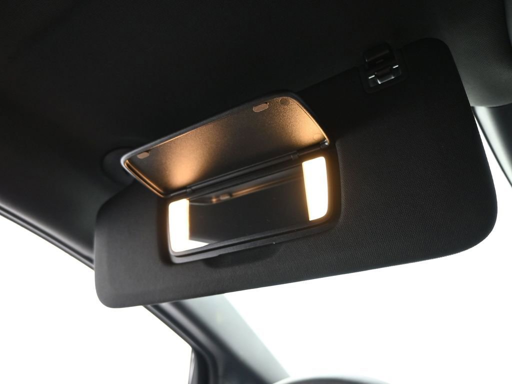 Used 2025 Chevrolet Equinox EV LT w/ Convenience Package image 25