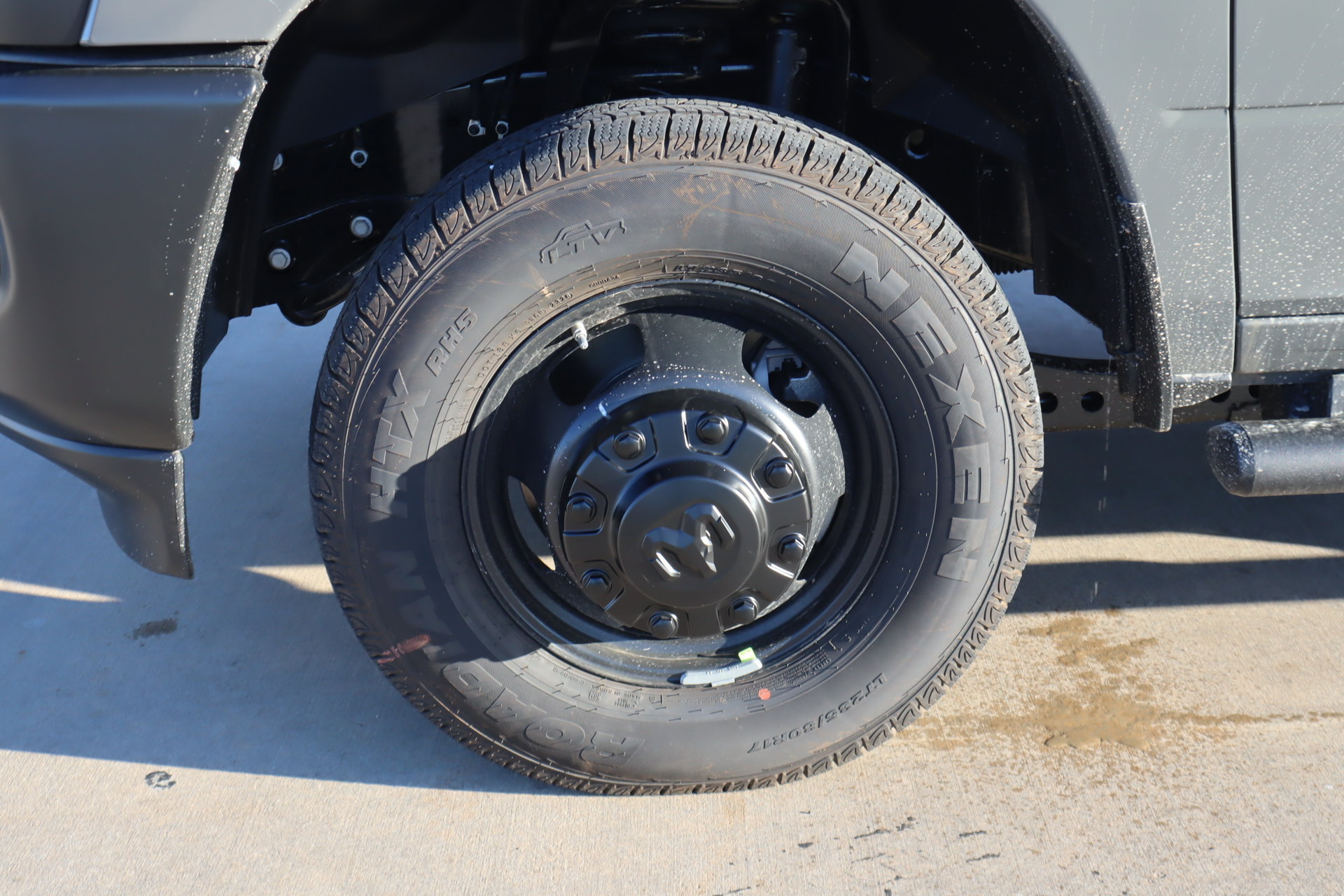 New 2027 RAM 3500 Tradesman AWD/4WD image 17