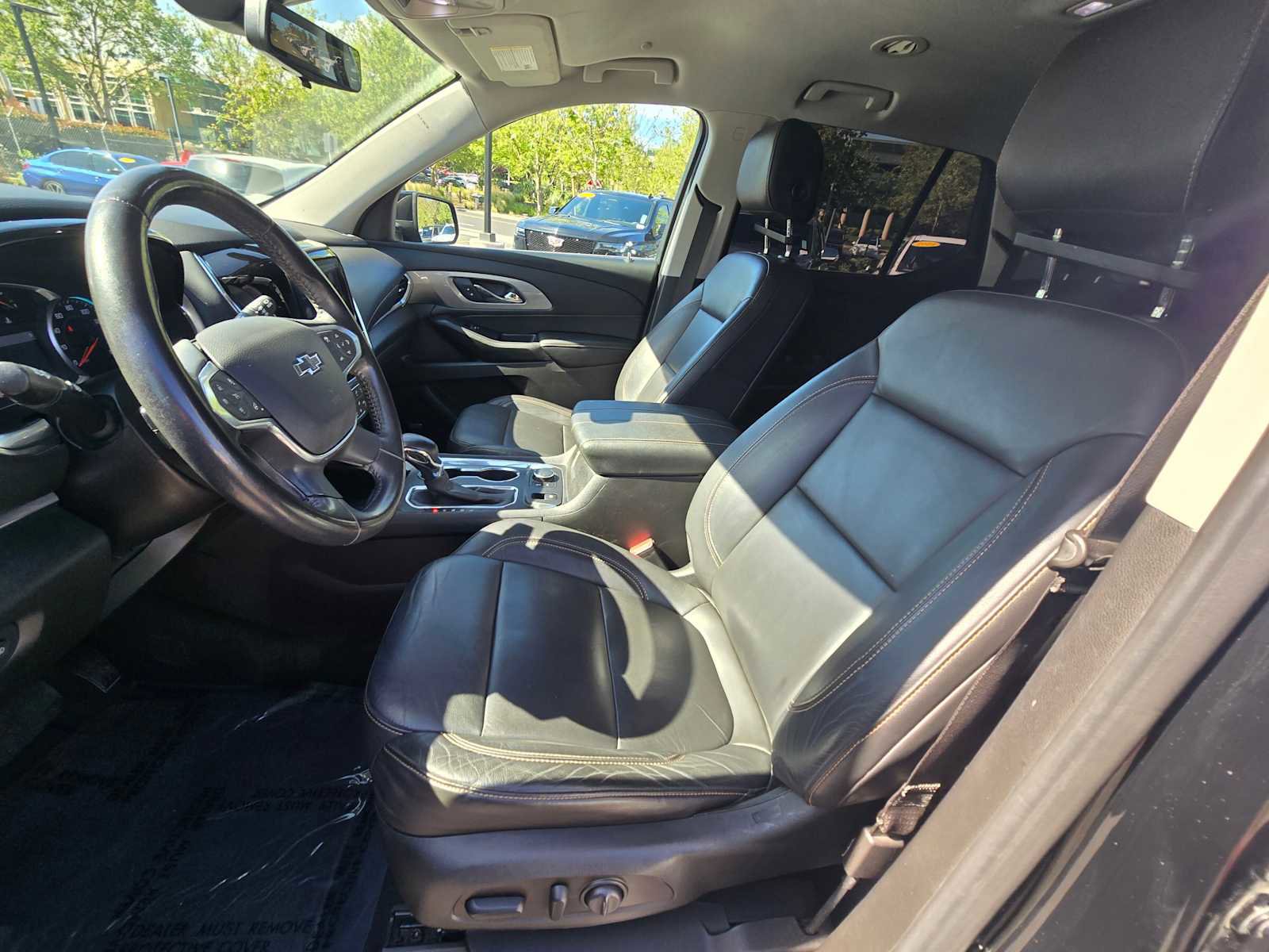 Used 2021 Chevrolet Traverse RS image 24