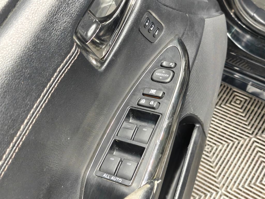 Used 2013 Toyota Avalon XLE Touring image 41