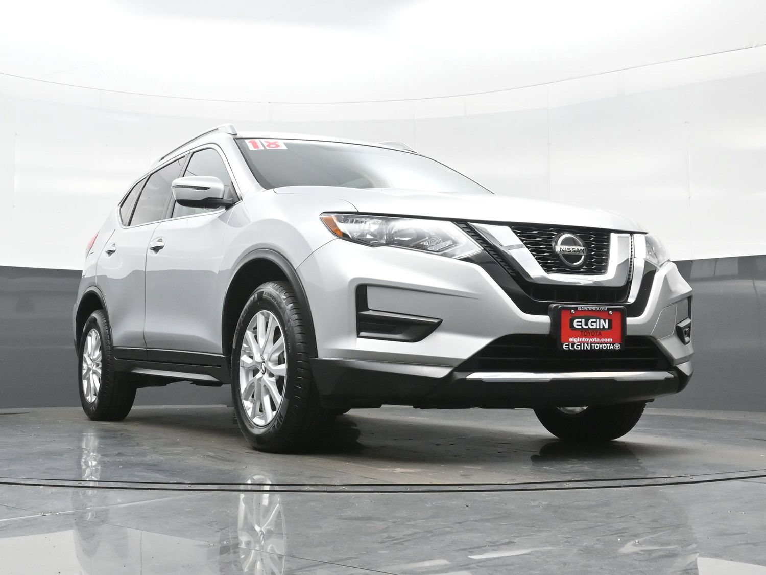Used 2018 Nissan Rogue SV AWD/4WD image 27