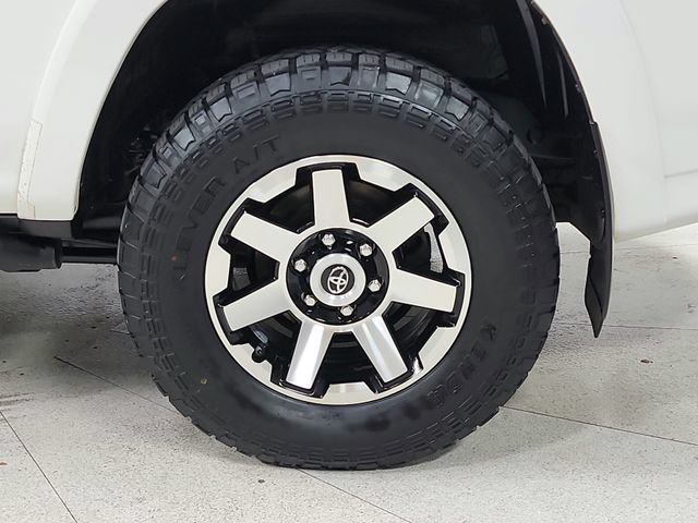 Used 2021 Toyota 4Runner TRD Off-Road AWD/4WD image 44