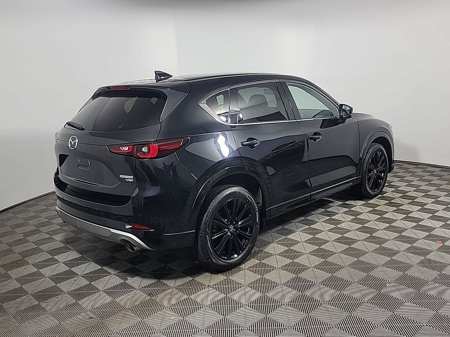 Used 2024 MAZDA CX-5 Signature AWD/4WD image 4