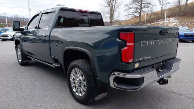 Used 2025 Chevrolet Silverado 2500 LTZ w/ LTZ Premium Package image 6