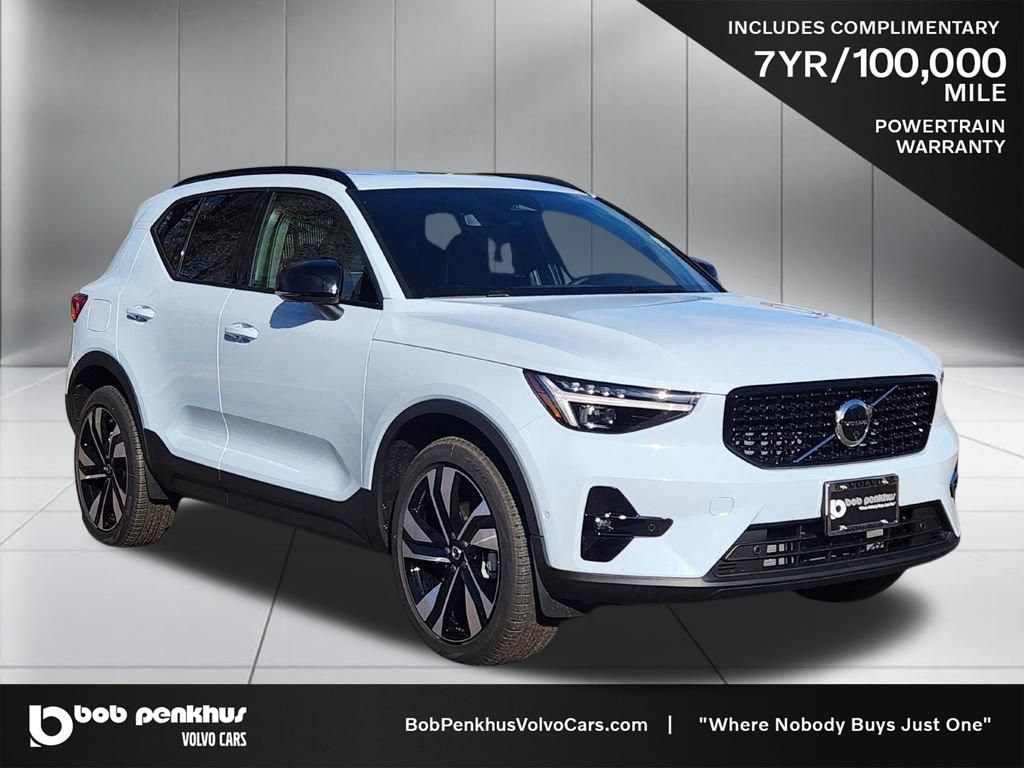 New 2026 Volvo XC40 B5 Ultra w/ Climate Package