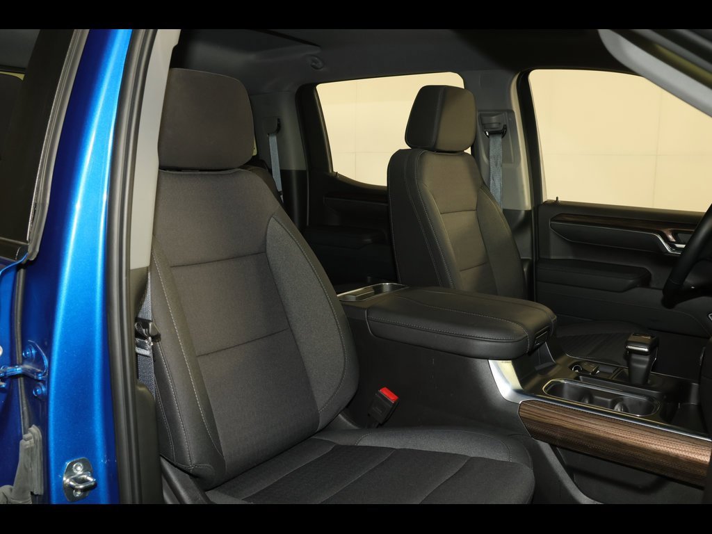 Used 2024 Chevrolet Silverado 1500 LT w/ Z71 Off-Road Package image 33