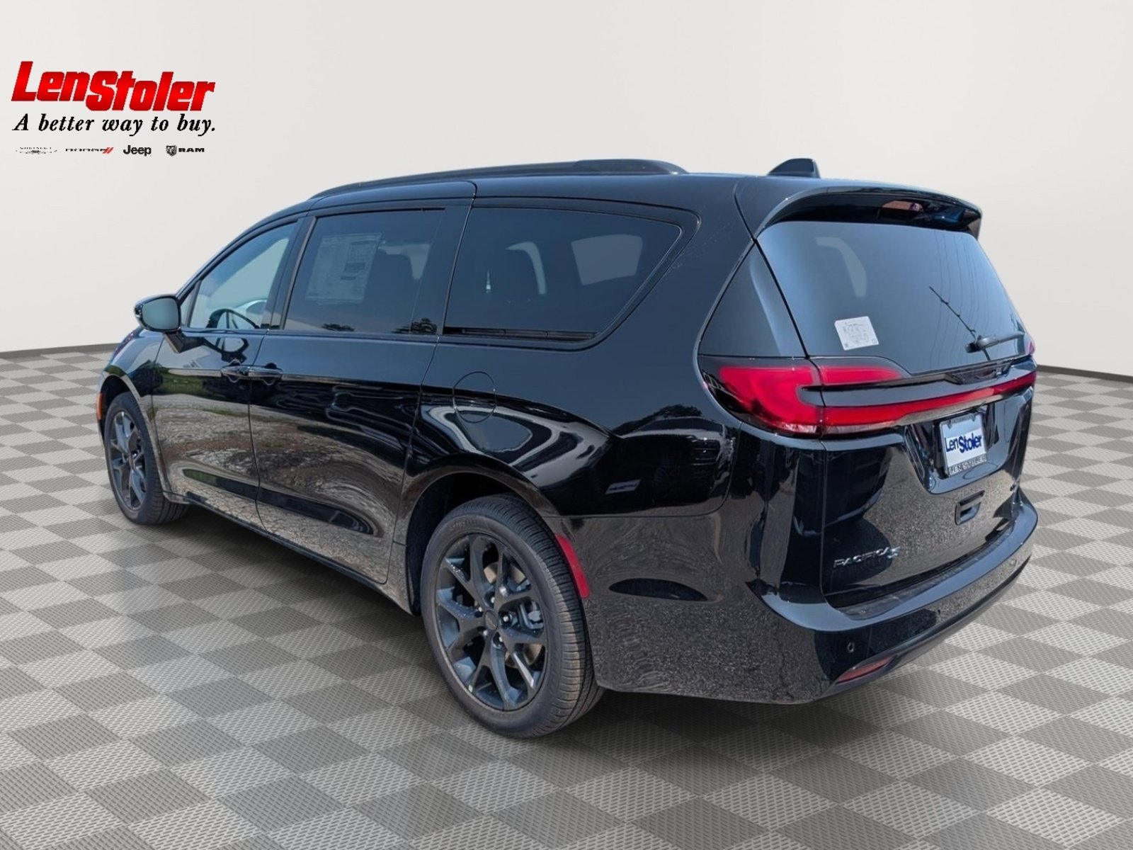 New 2027 Chrysler Pacifica Limited w/ Family Tech Group AWD/4WD image 2