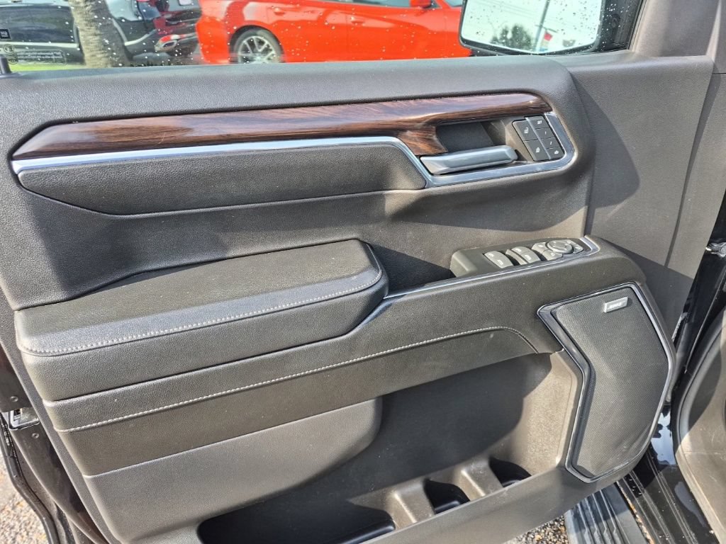 Used 2024 GMC Sierra 1500 SLT AWD/4WD image 12