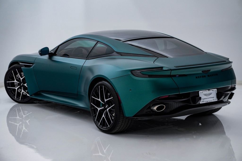 Used 2024 Aston Martin DB12 Coupe image 10