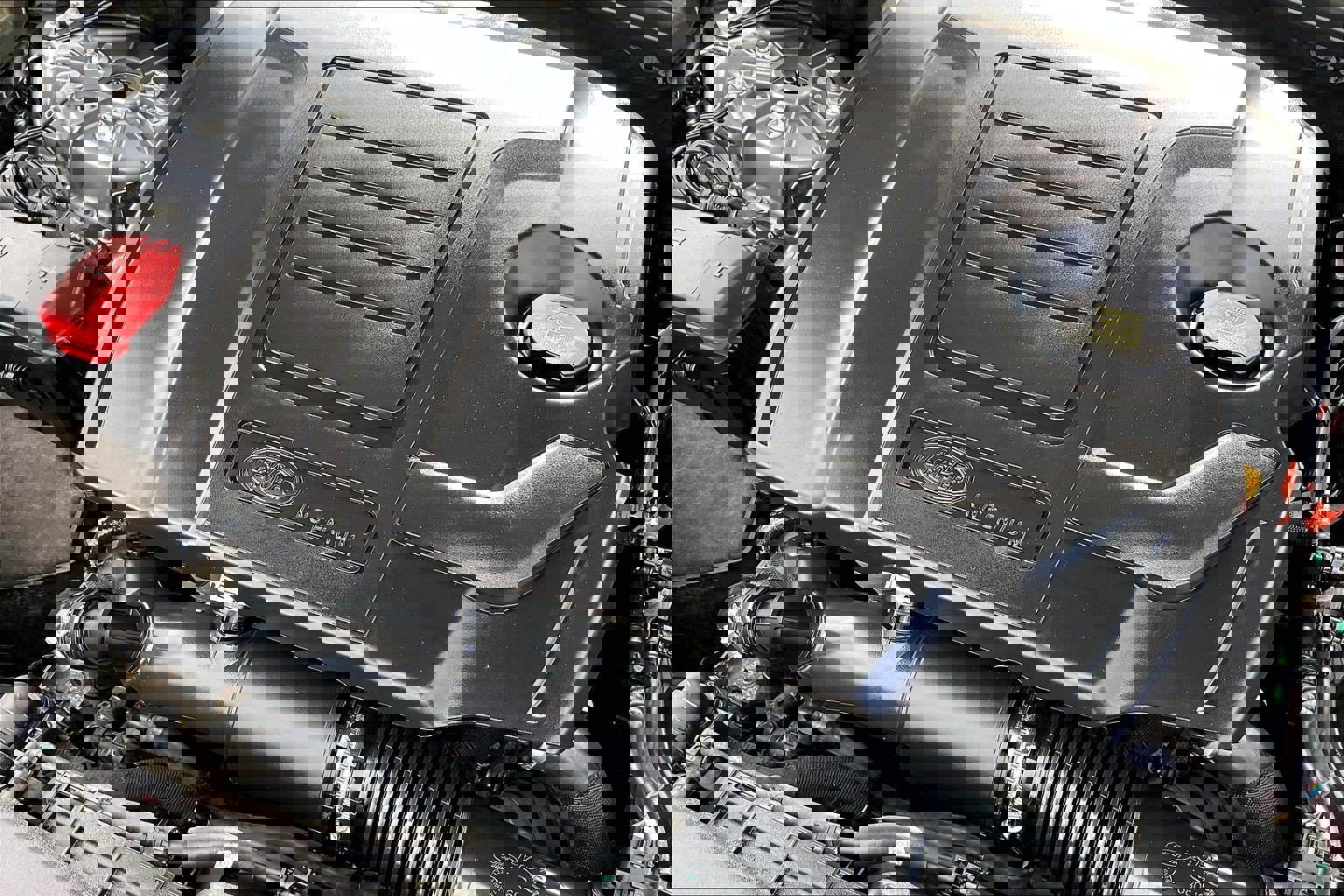 Certified 2025 Land Rover Range Rover Velar S AWD/4WD image 29