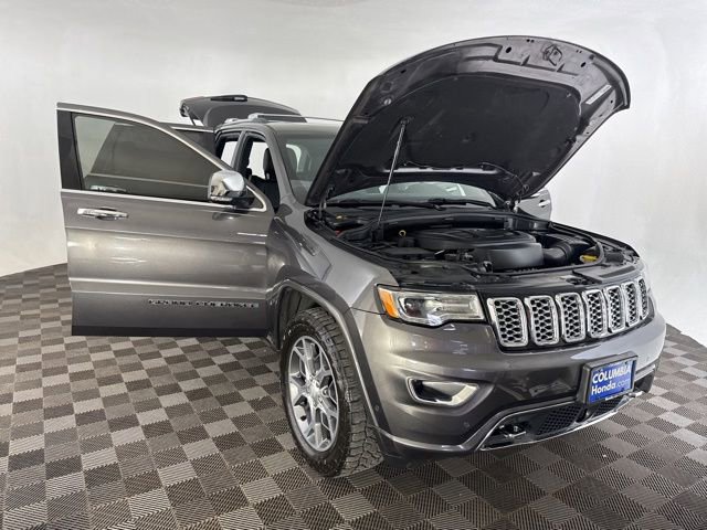 Used 2020 Jeep Grand Cherokee Overland AWD/4WD image 14