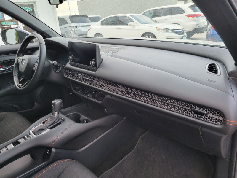 Used 2025 Honda HR-V Sport image 25