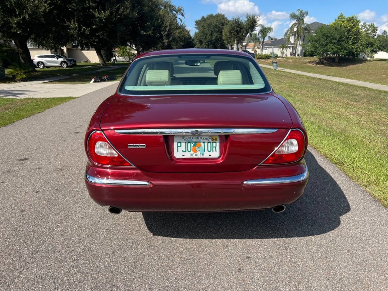 Used 2004 Jaguar XJ8 image 5