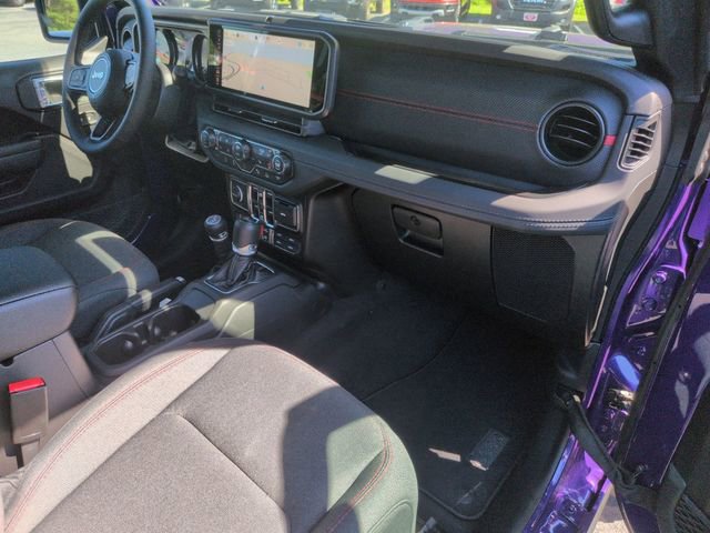 New 2026 Jeep Wrangler Unlimited Rubicon w/ Whitecap Package AWD/4WD image 35