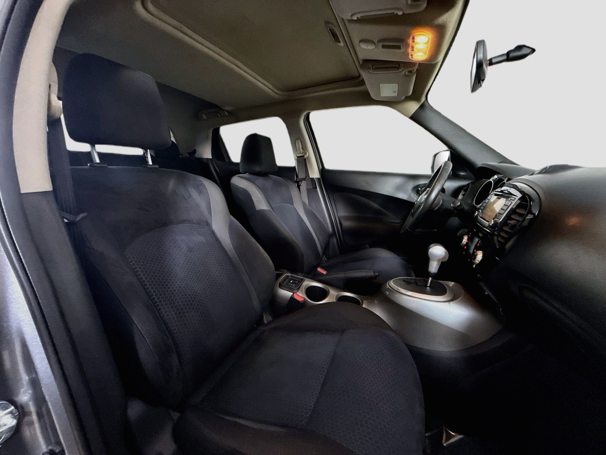 Used 2017 Nissan Juke SV FWD image 29