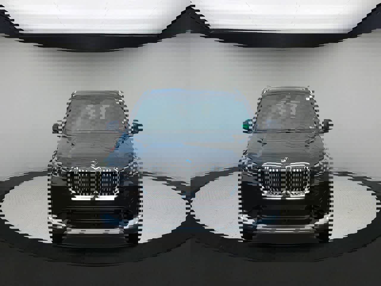 Used 2025 BMW X1 xDrive28i w/ Convenience Package image 3