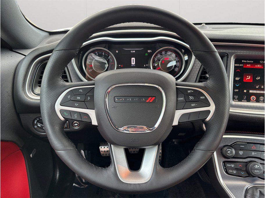 Used 2015 Dodge Challenger R/T Scat Pack w/ Leather Interior Group RWD image 29