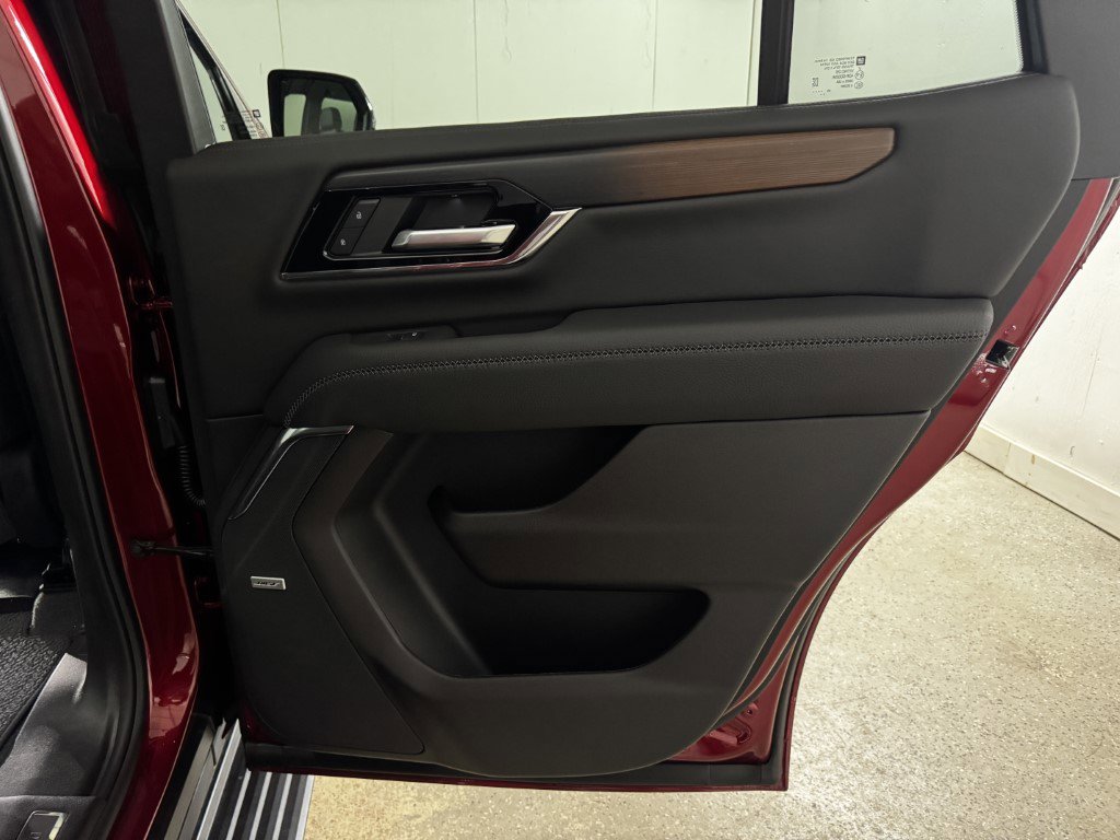 New 2026 GMC Yukon Denali w/ Sun & Power Step Package image 65