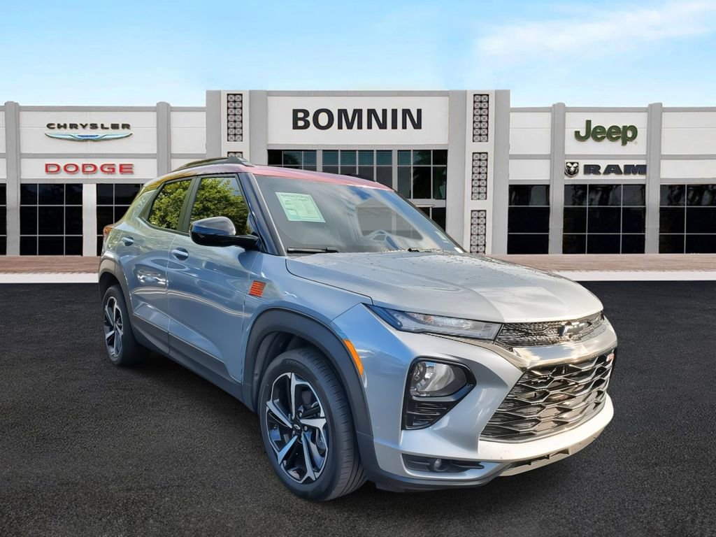 Used 2023 Chevrolet TrailBlazer RS image 2