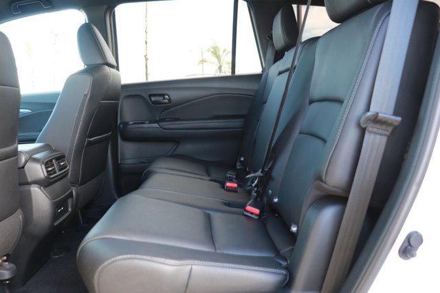 Used 2024 Honda Passport EX-L image 14