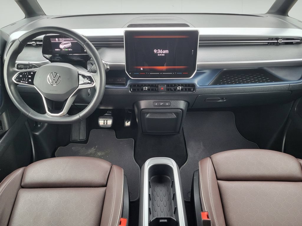 Used 2025 Volkswagen ID. Buzz 1st Edition RWD image 24
