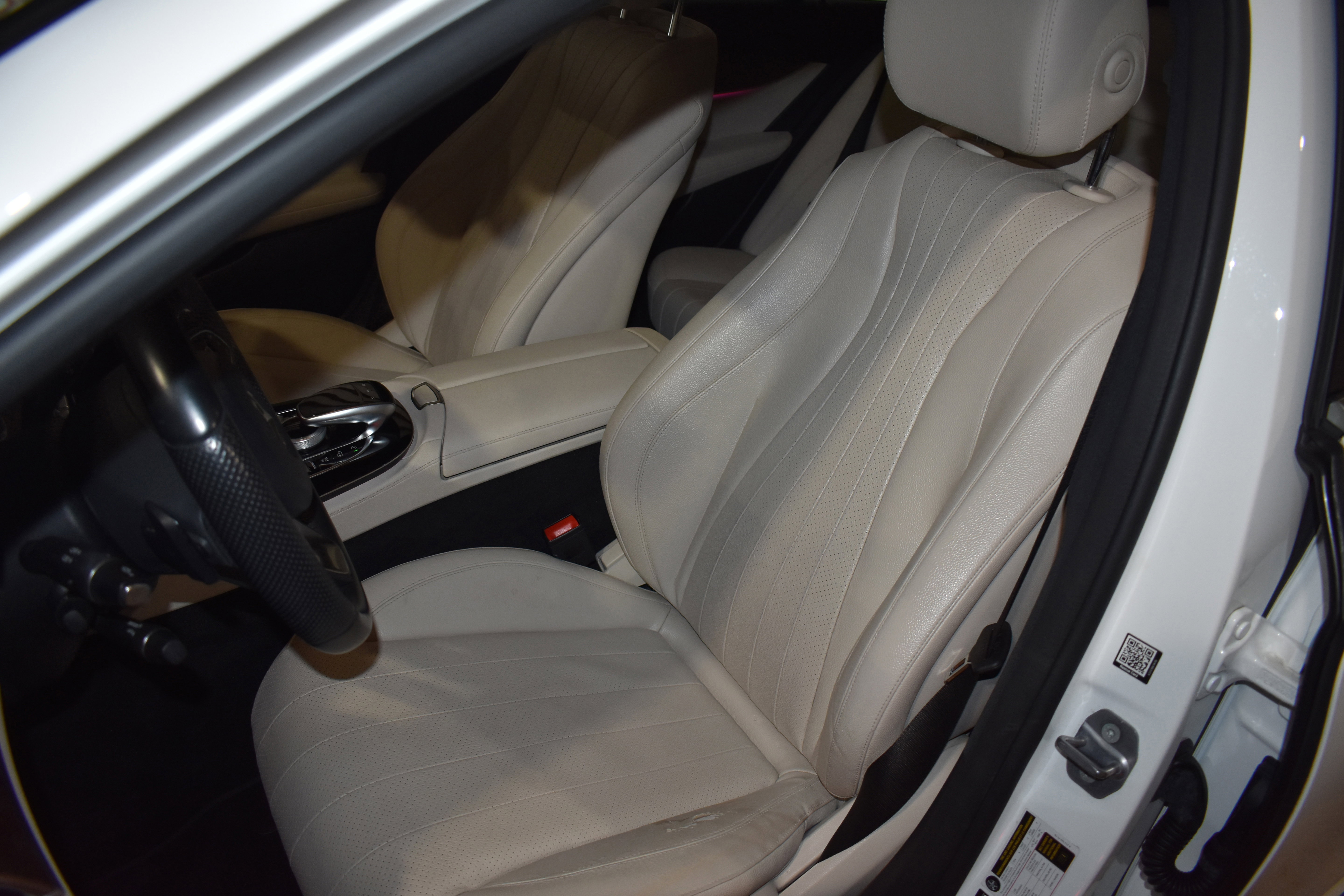 Used 2017 Mercedes-Benz E 400 4MATIC Wagon image 26