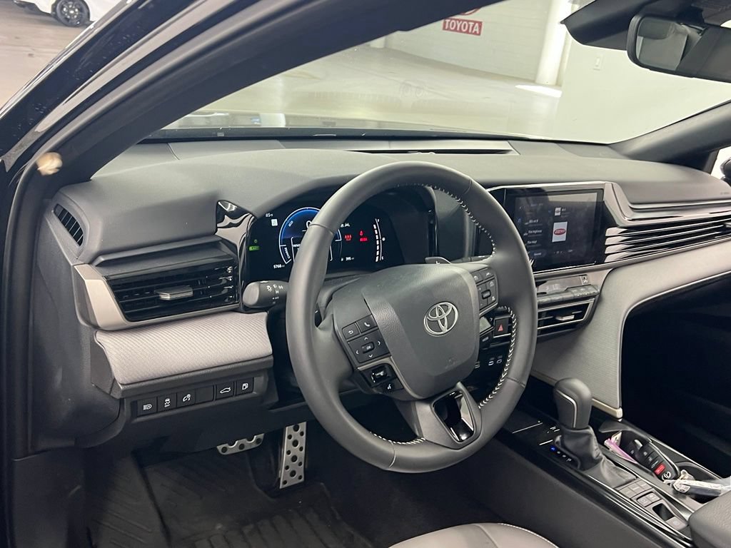 Used 2026 Toyota Camry SE w/ Convenience Package FWD image 10
