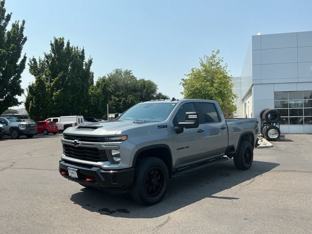 Used 2024 Chevrolet Silverado 2500 Custom w/ Custom Value Package AWD/4WD image 10