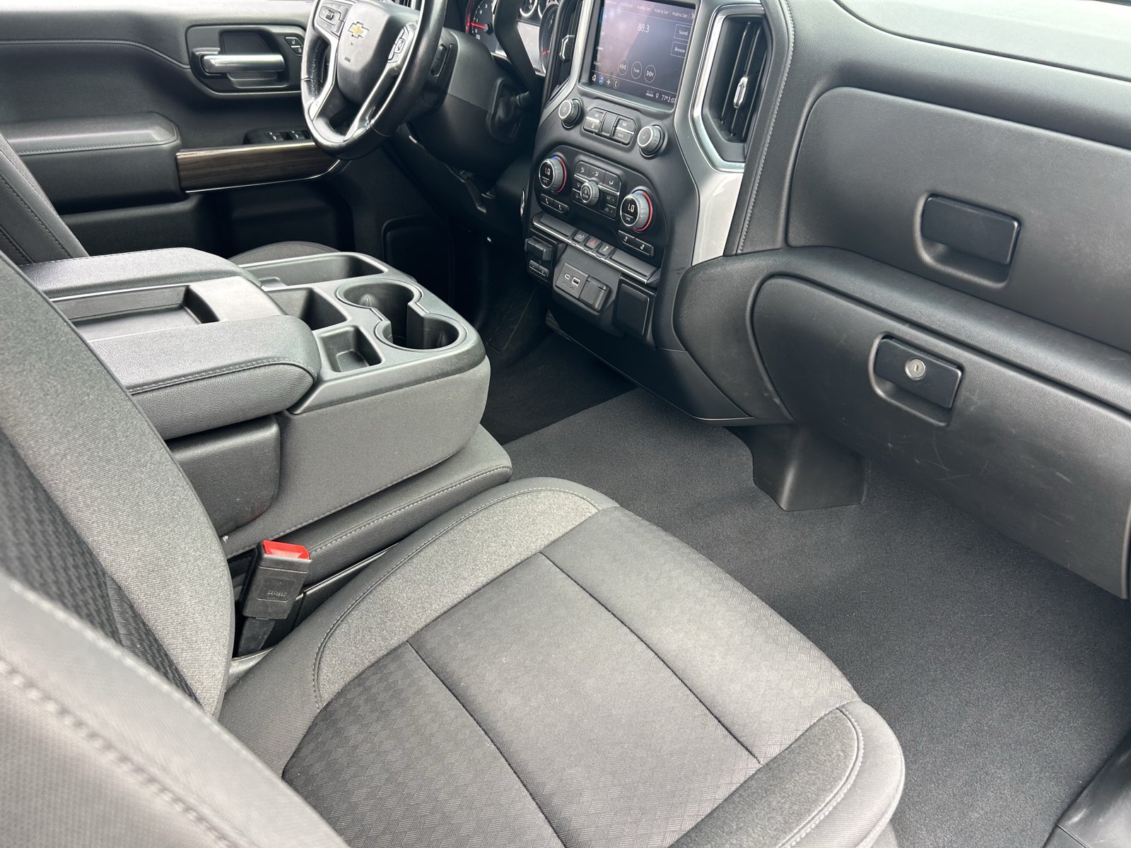 Used 2022 Chevrolet Silverado 3500 LT w/ Convenience Package AWD/4WD image 12